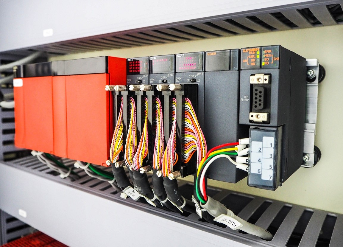 Imagen de migración de equipos industriales PLC